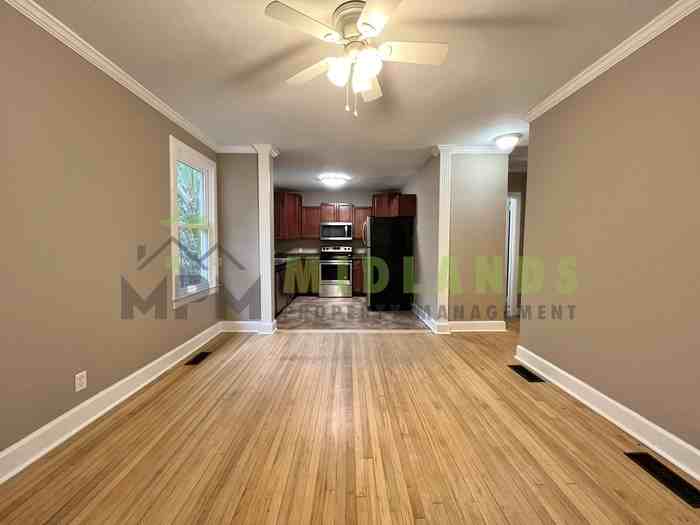 2728 Holt Drive - Photo 4 of 32