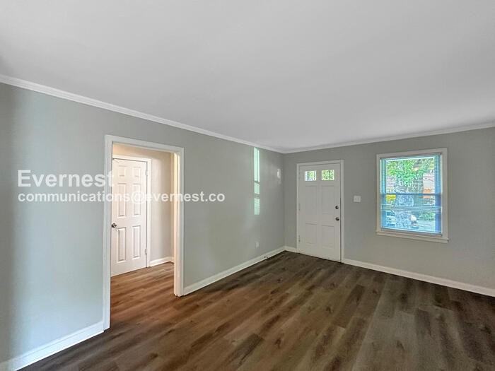 835 Margo Ln - Photo 5 of 16