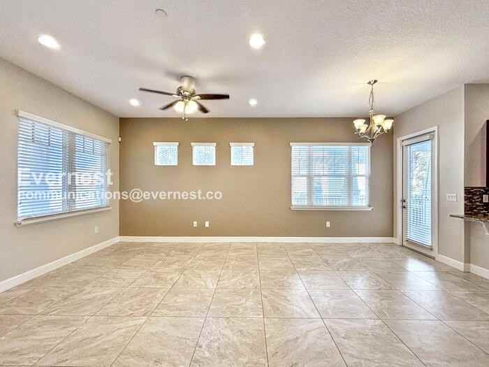 13873 Benavente Ave - Photo 4 of 28