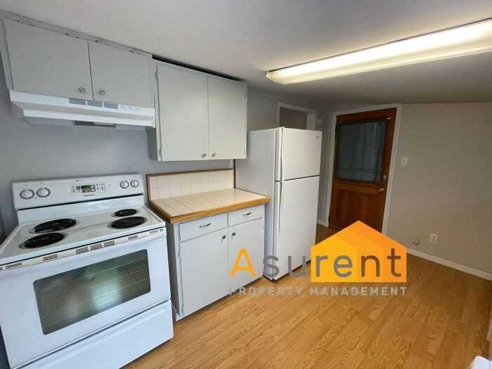 519 Marie St #2 - Photo 6 of 13