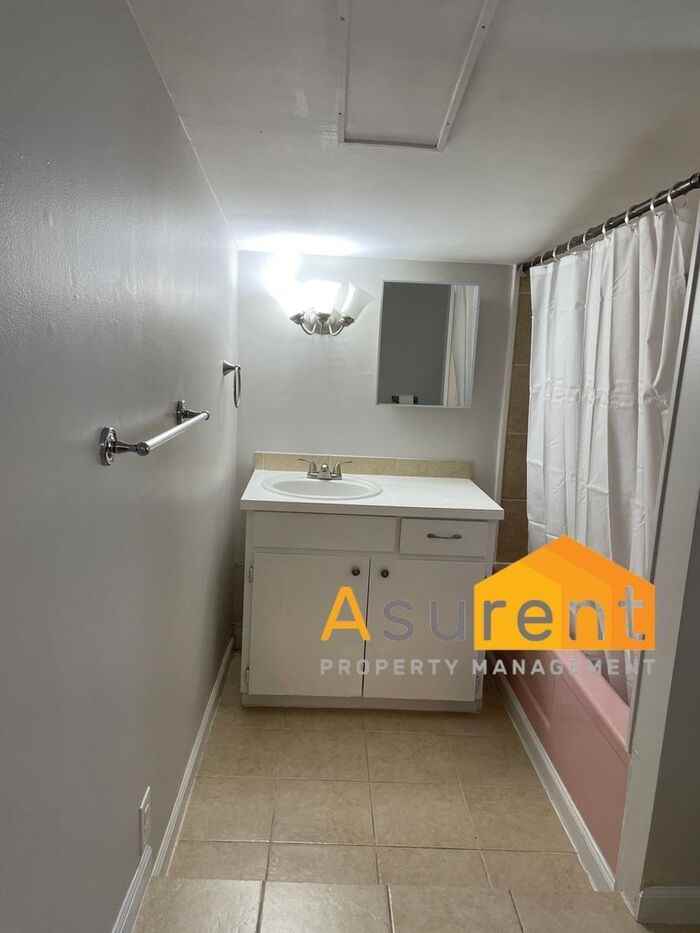 519 Marie St #2 - Photo 7 of 13