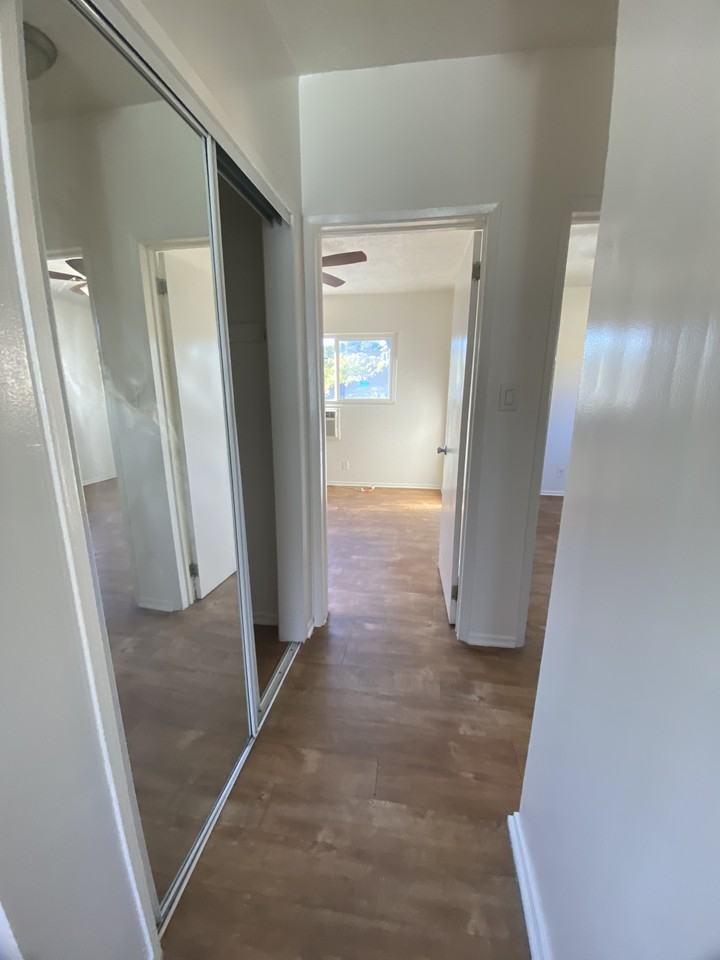 1517 W 28th St #7 - Photo 7 of 15
