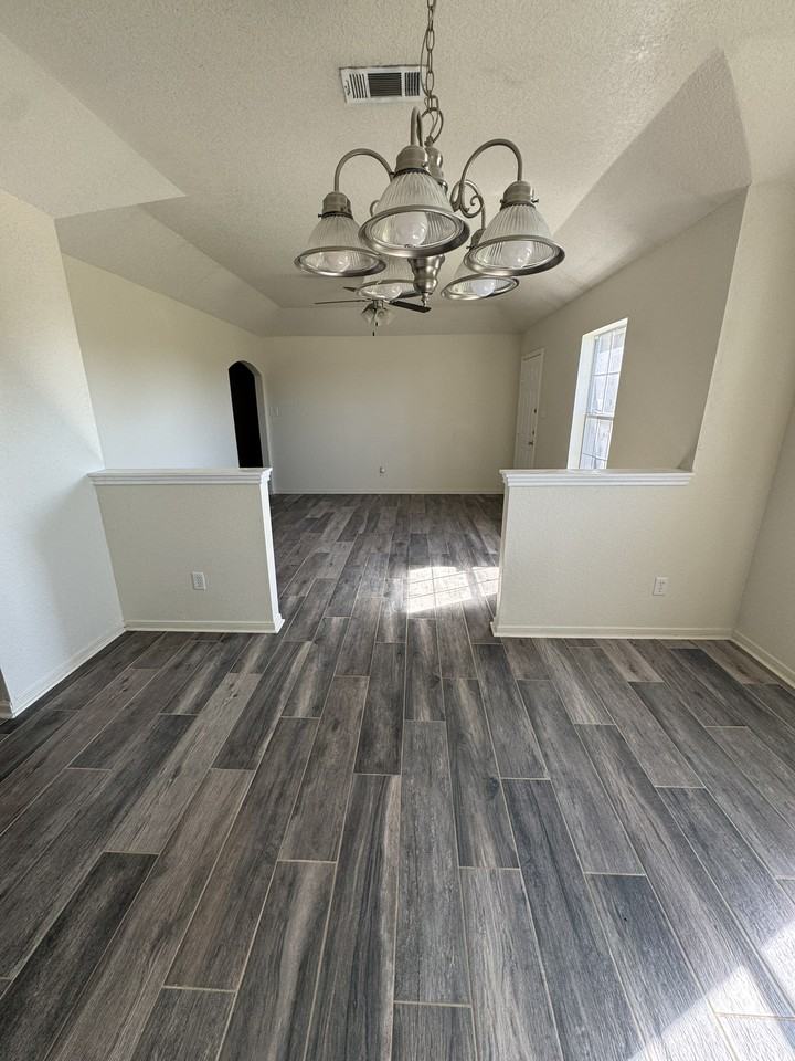 1701 Prestige Loop #NA - Photo 4 of 21