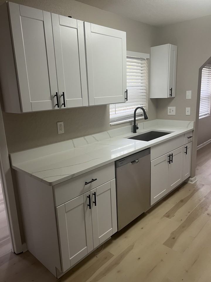 1777 Wentwood Ave. #NA - Photo 3 of 13