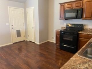 864 Nw Evans Cir #NA - Photo 2 of 3