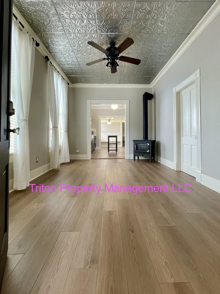 2225 Northwest Wilson Street #2 - Photo 4 of 18