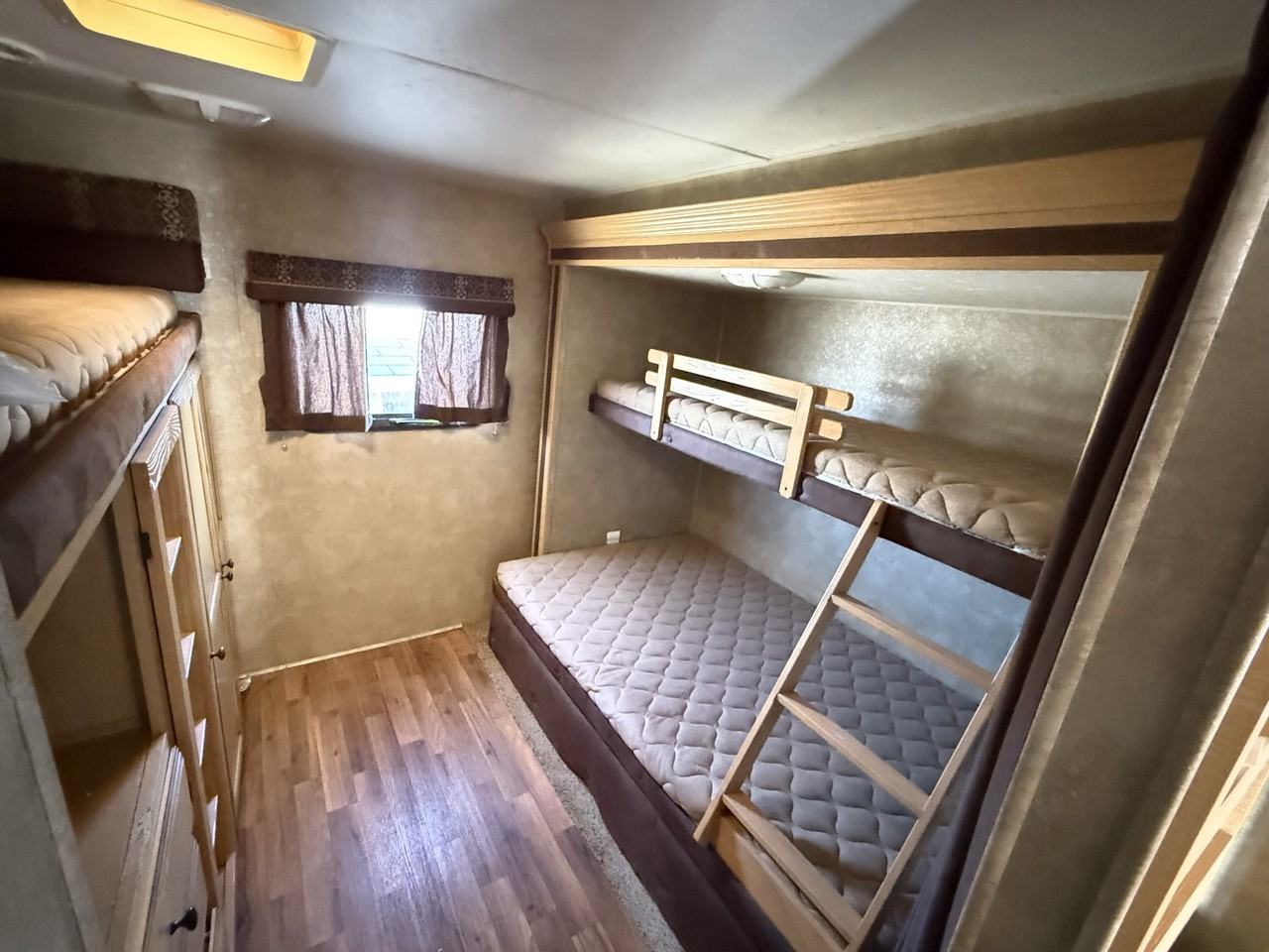 Shore Road - Photo 2 of 4