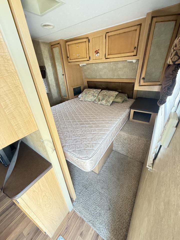 Shore Road - Photo 3 of 4