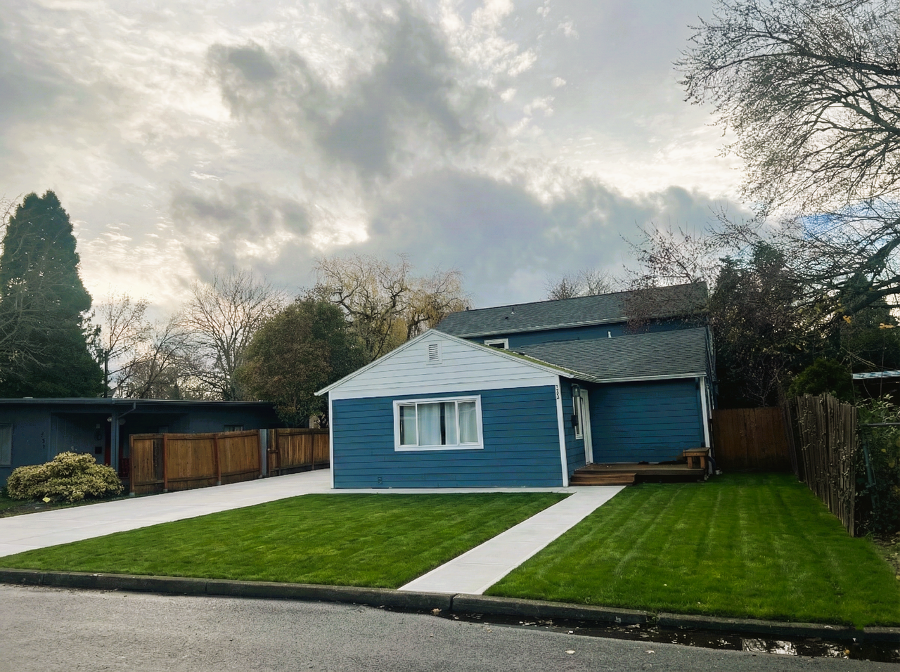 215 Southwest 131st Avenue - Photo 2 of 27