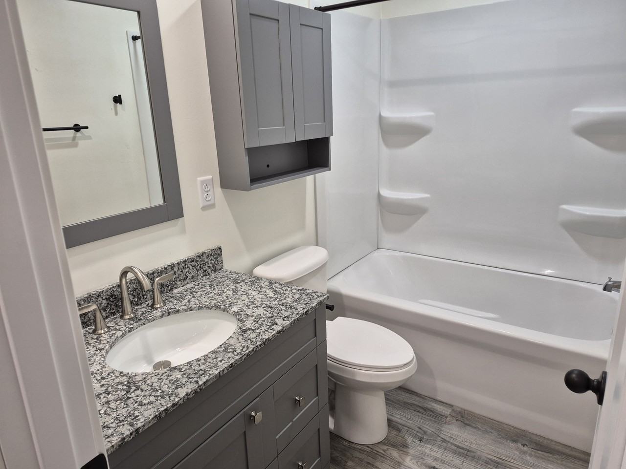 615 Iowa St #B - Photo 7 of 13