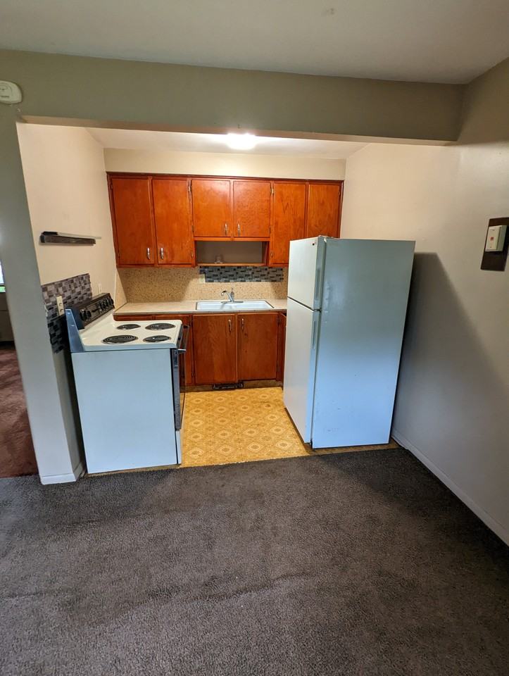 1340 Yale Ave Nw #2 - Photo 5 of 5