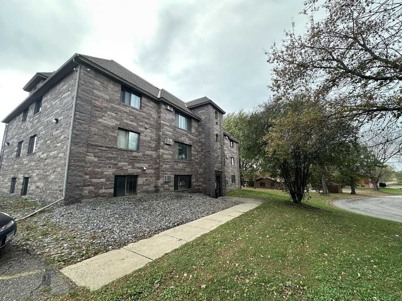 1340 13th Street Cir #202 - Photo 2 of 8