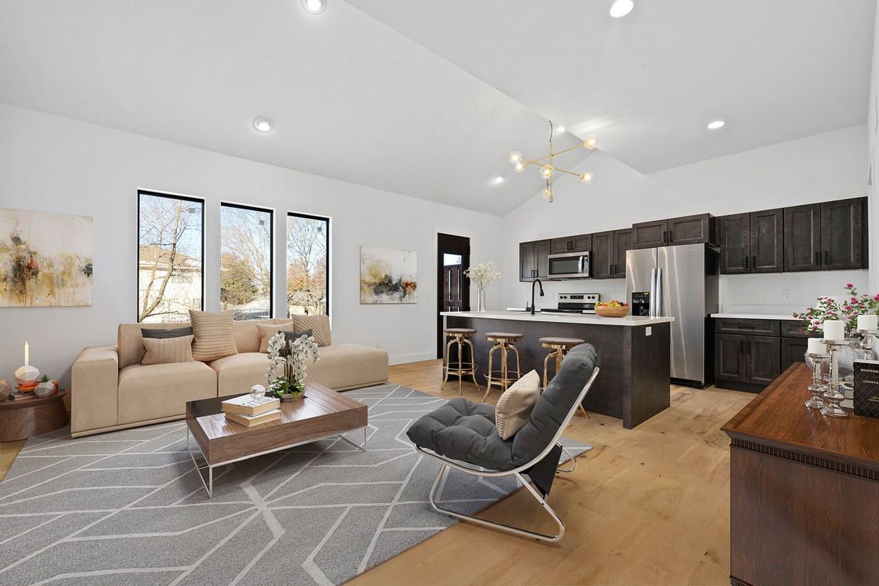 105 Amberwood Court - Photo 4 of 32