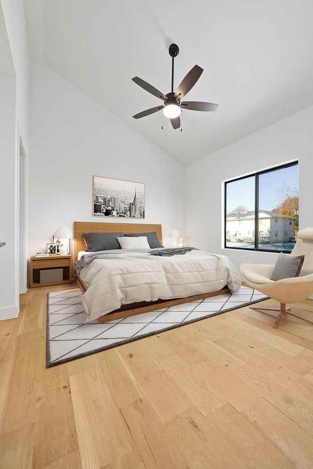 105 Amberwood Court - Photo 7 of 32