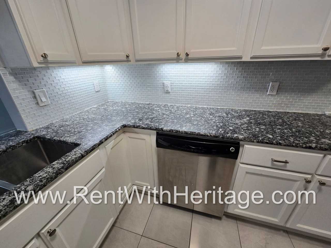 60 Lamsden Lane Northwest - Photo 7 of 28