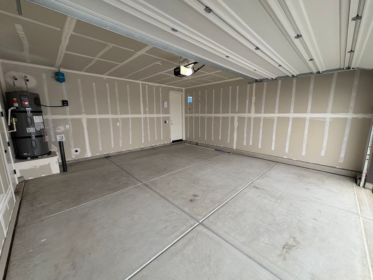 2231 N Julieann St - Photo 5 of 24