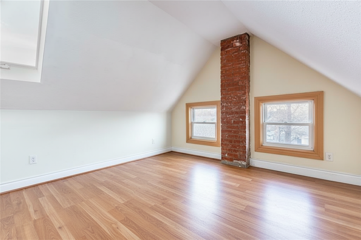 231 Rosslyn Avenue North #2 - Photo 3 of 19