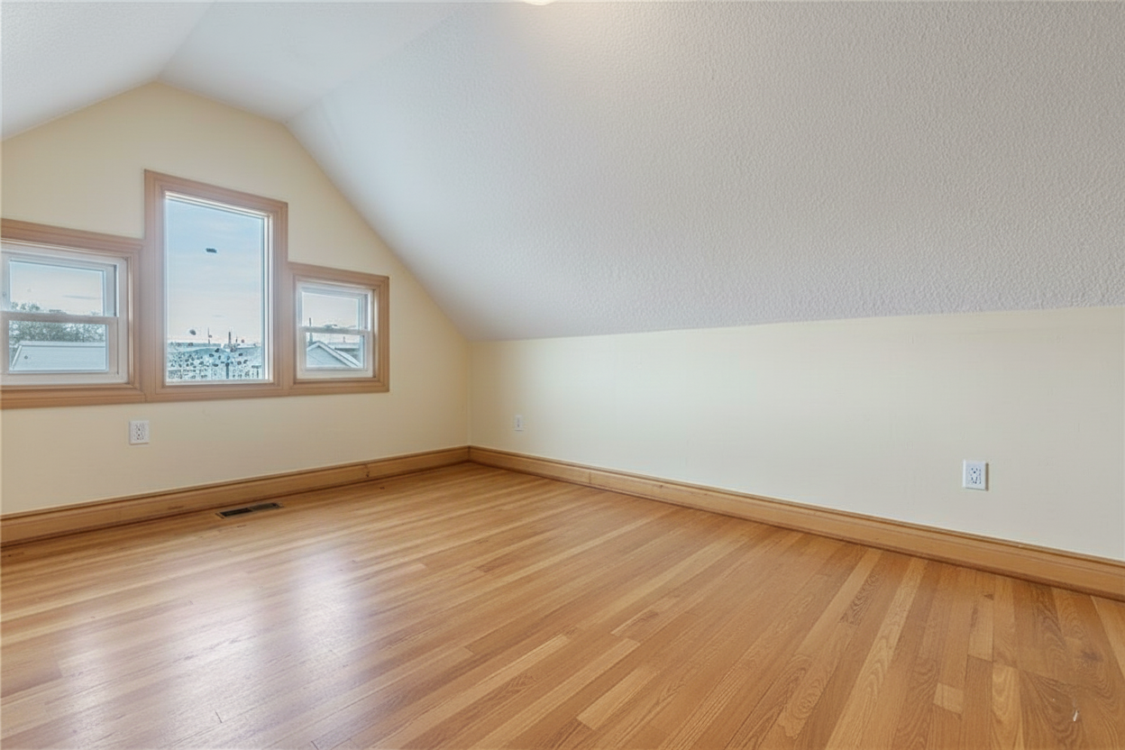 231 Rosslyn Avenue North #2 - Photo 5 of 19