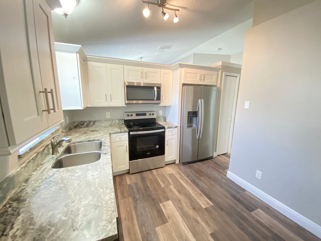 2439 Harbor Town Drive - Photo 2 of 27