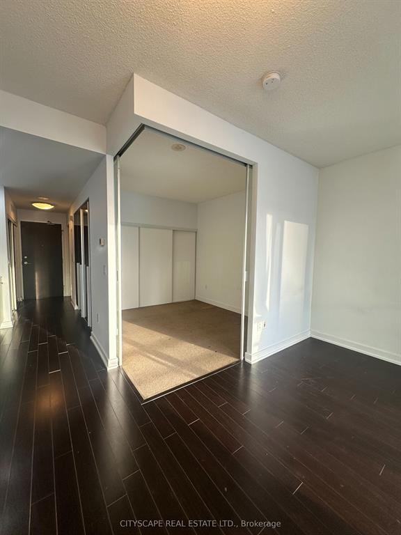 38 Dan Leckie Way - Photo 6 of 13