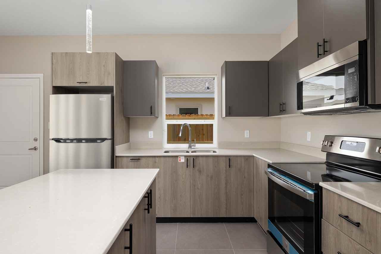 5809 Puffin Ave #3 - Photo 2 of 9