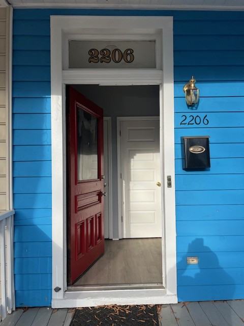 2206 Parkwood Avenue #NA - Photo 4 of 17