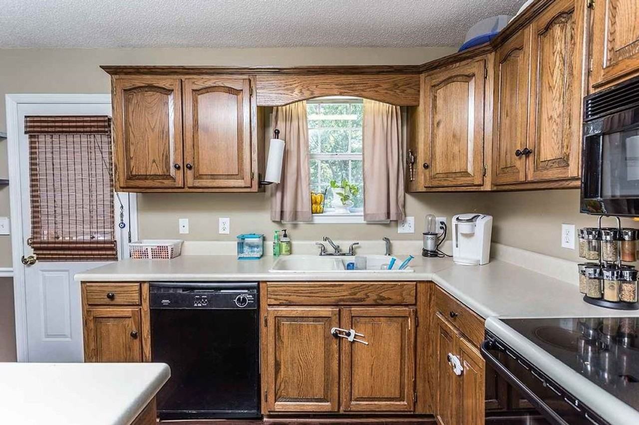 1147 Harvest Glen Drive Northwest - Photo 3 of 13