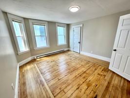 featured image of 7 Vinson Street