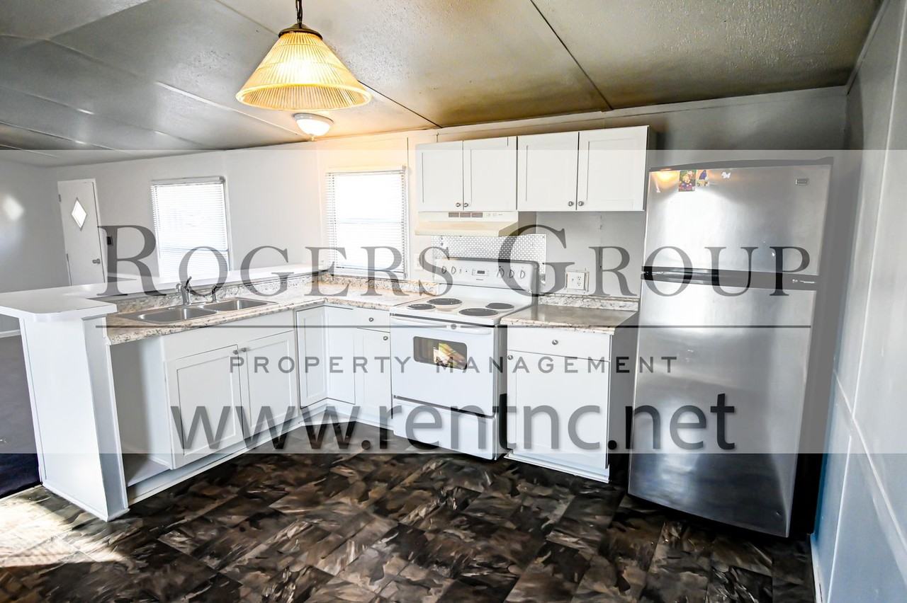 3832 Bridges Road. - Photo 2 of 9