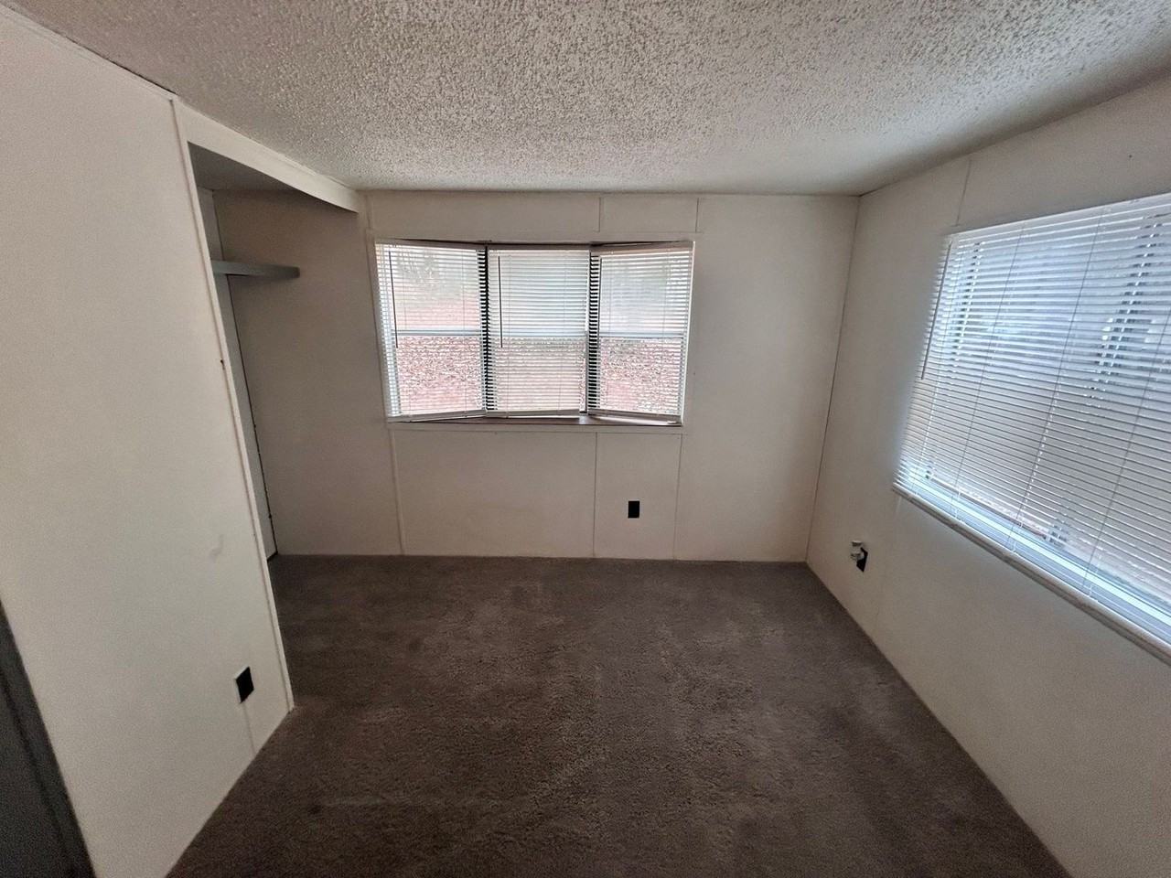 4362 Cureton Ferry Road - Photo 4 of 6