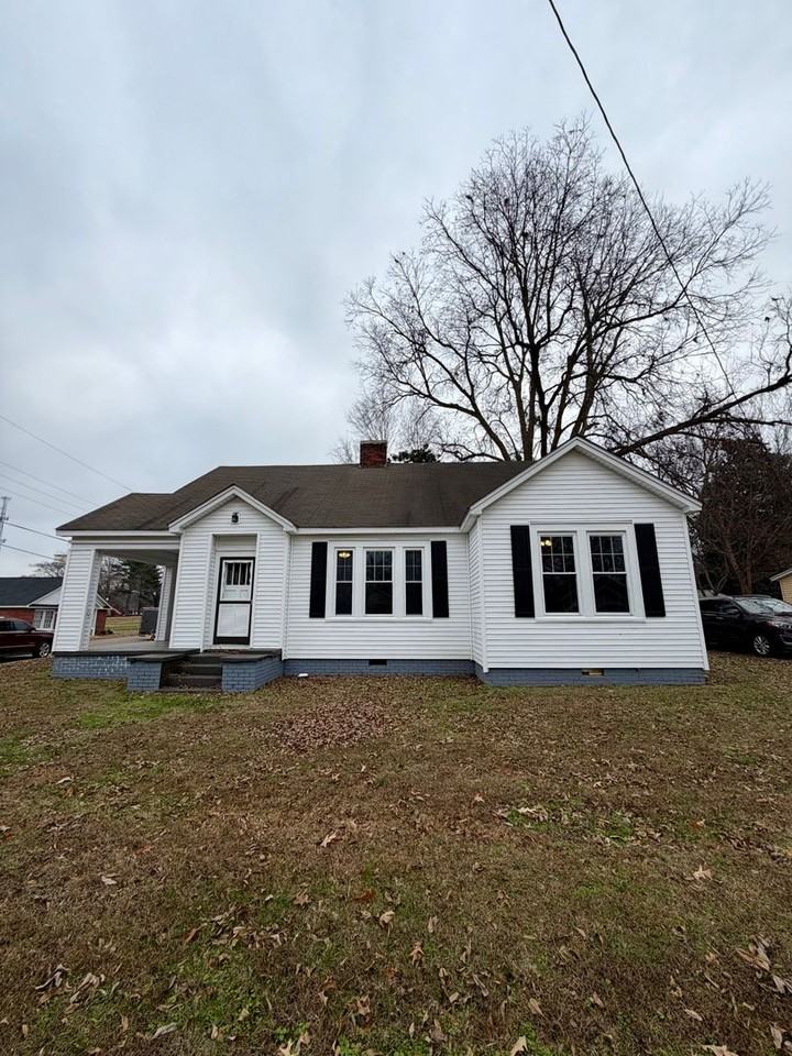 200 Summer St - Photo 2 of 20