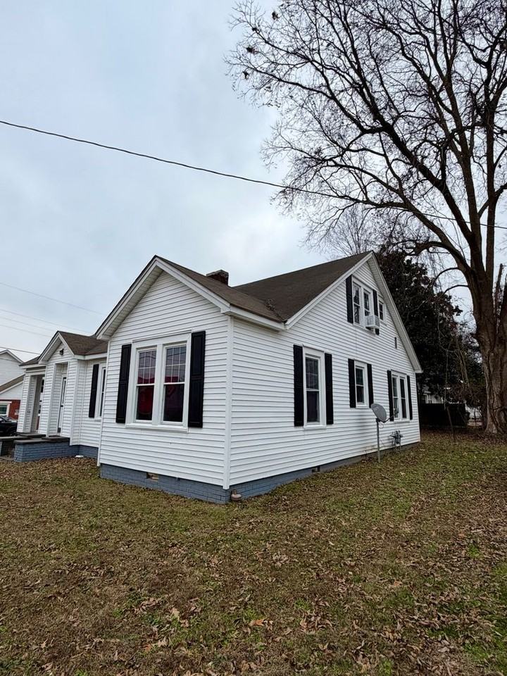 200 Summer St - Photo 4 of 20