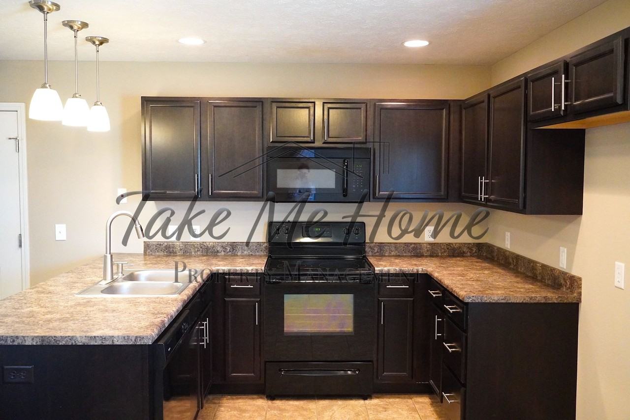 5597 Longleaf Drive - Photo 6 of 17