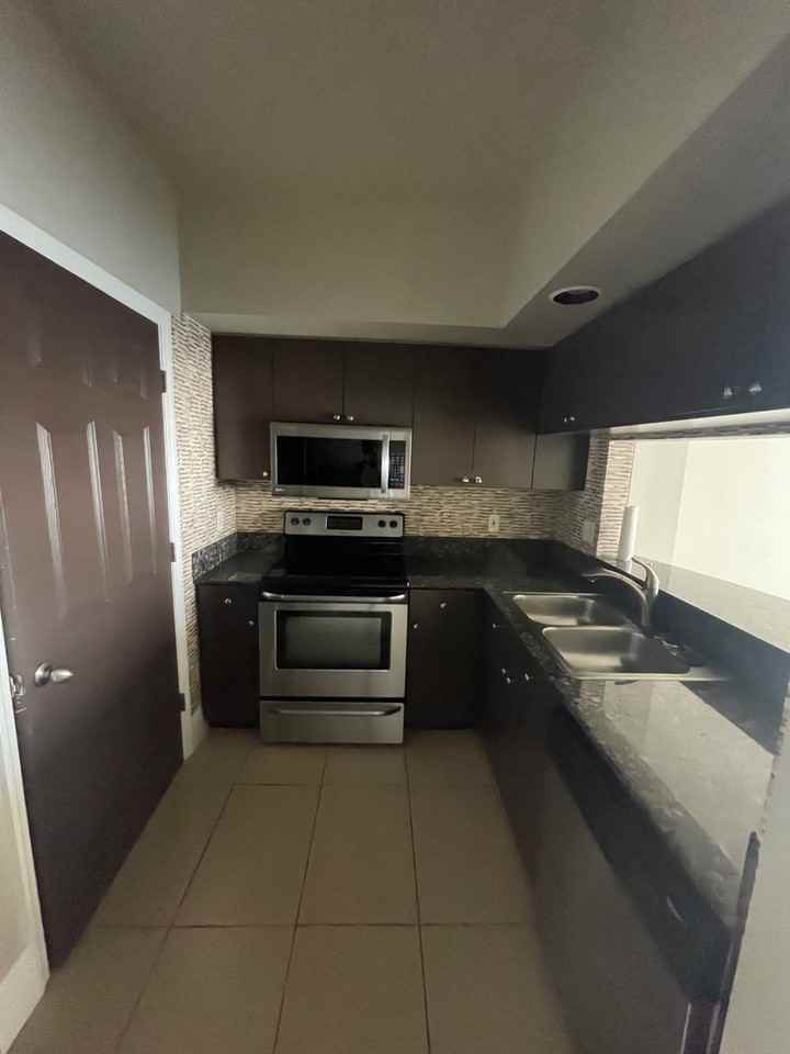 322 E Central Blvd #1415 - Photo 4 of 14