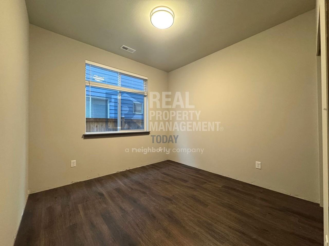 5181 Granger St - Photo 7 of 17