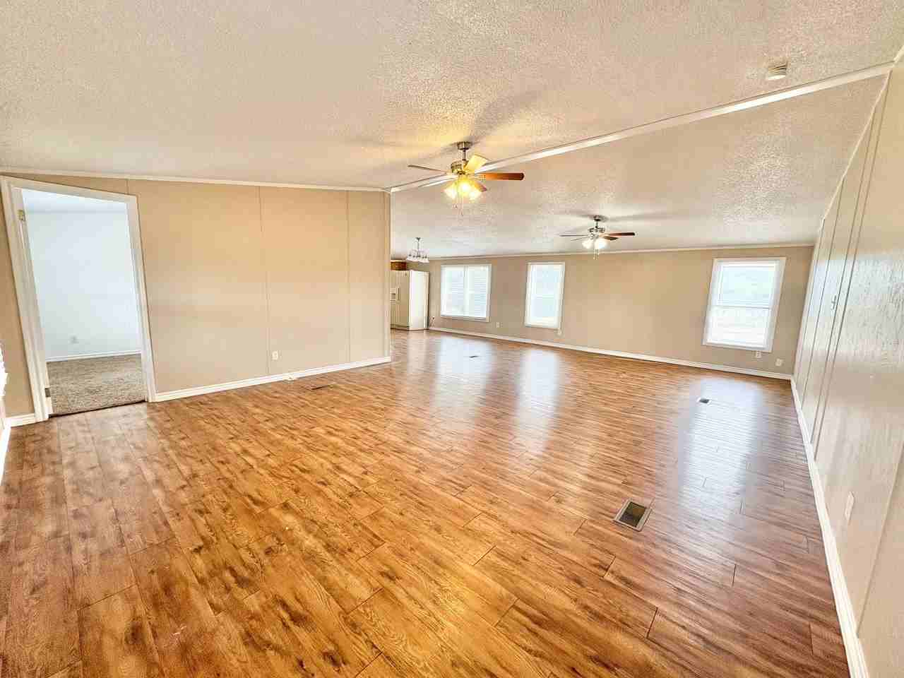 285 County Road 112 - Photo 2 of 34