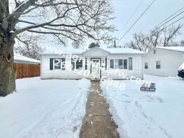 featured image of 1612 East Fairfax Avenue