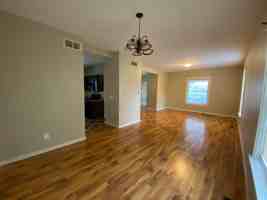 featured image of 923 Russell Street