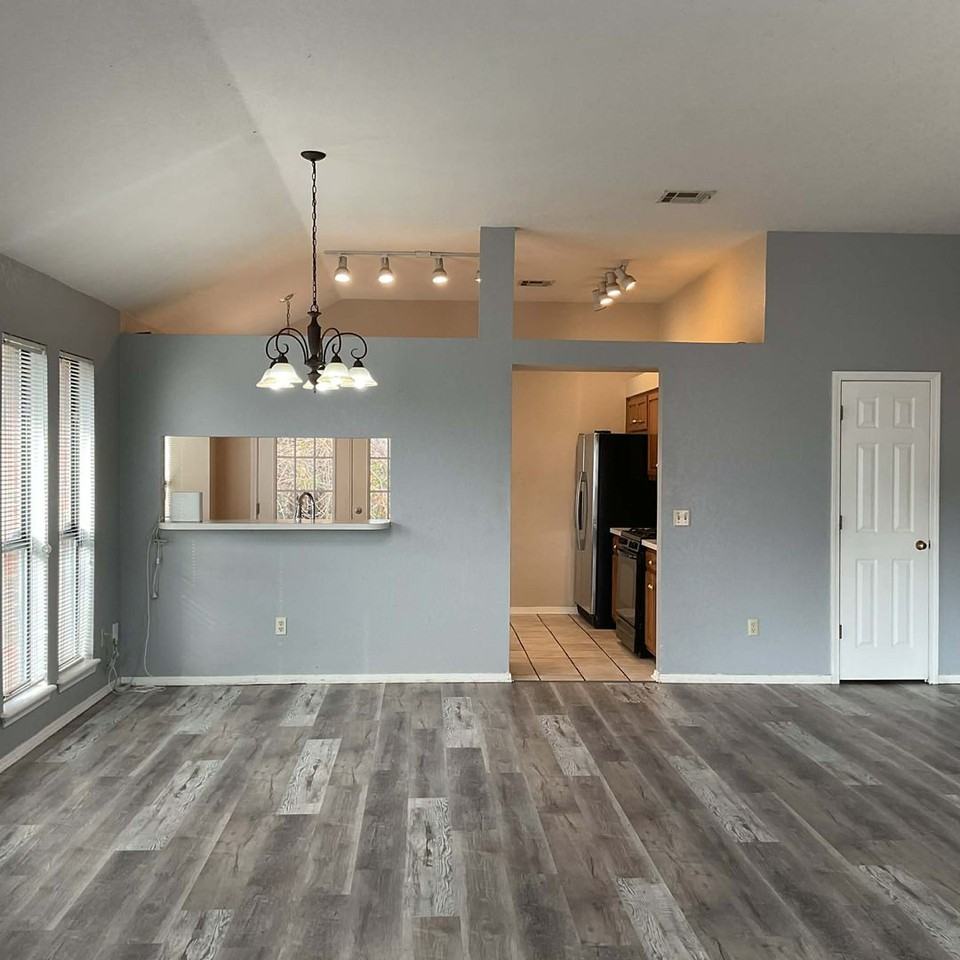 7741 Doris Dr - Photo 2 of 12