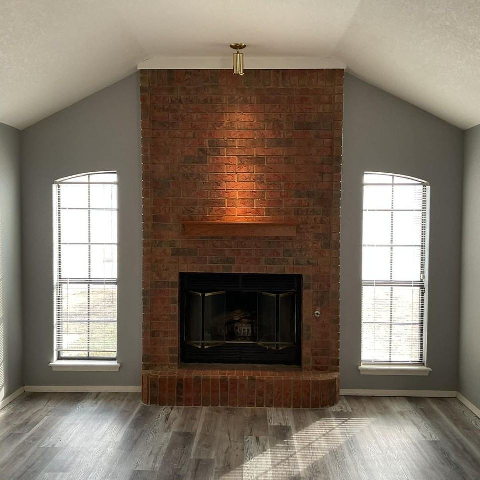 7741 Doris Dr - Photo 4 of 12