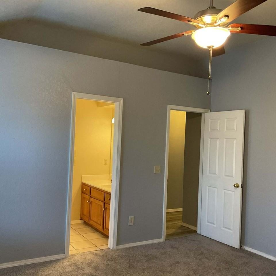 7741 Doris Dr - Photo 5 of 12