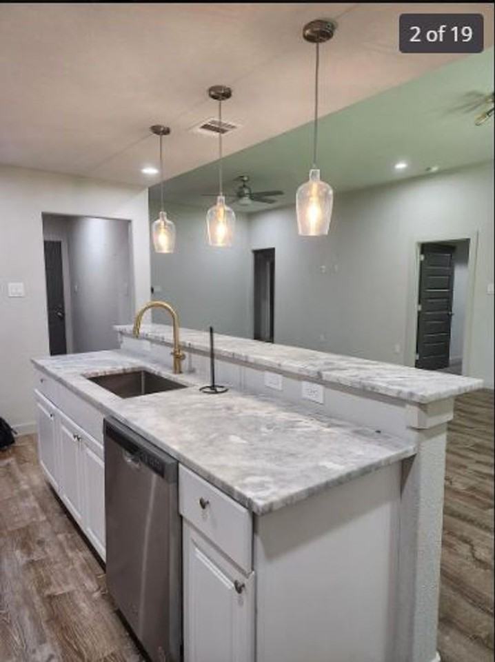 4740 Fellows Ln - Photo 3 of 19