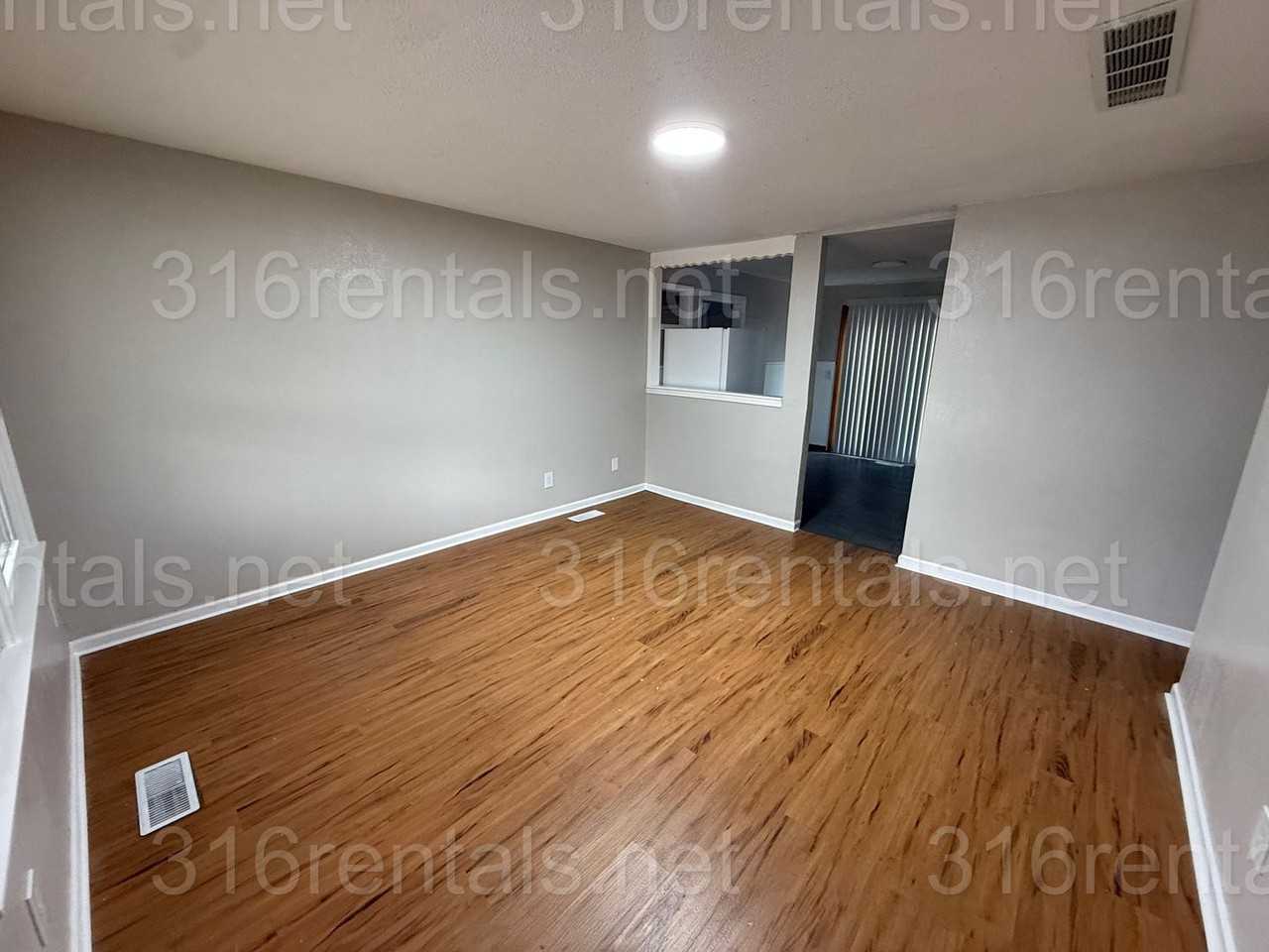 5814 East Harry Street - Photo 2 of 11