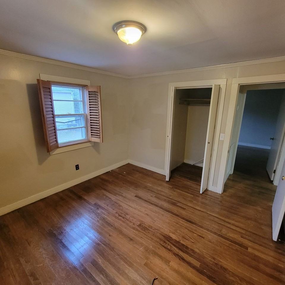 364 South Cedar Avenue - Photo 5 of 13