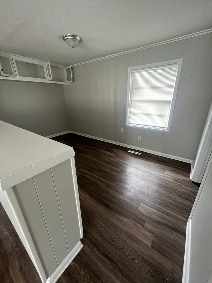 1 East Dunbar Road - Photo 4 of 18