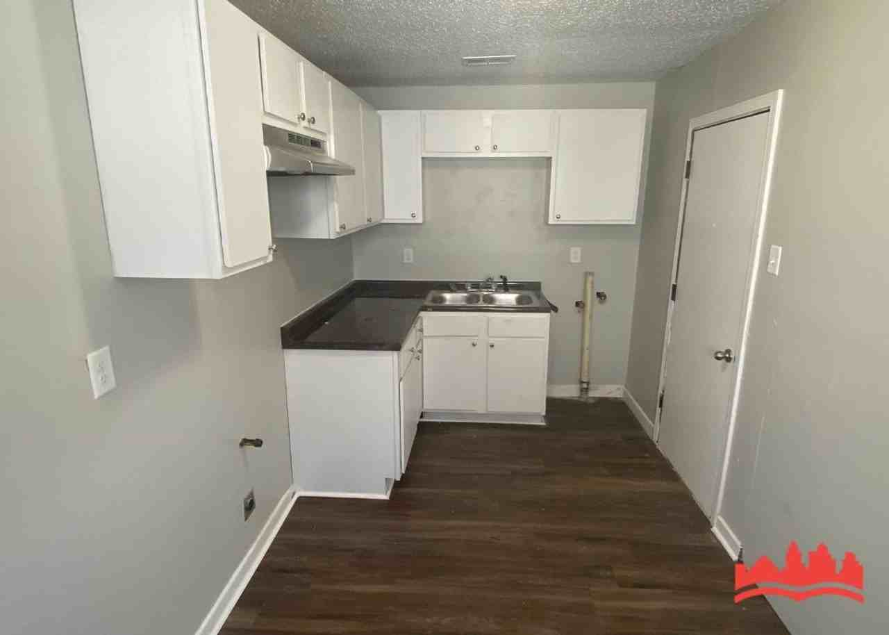 220 Elder Road - Photo 5 of 11