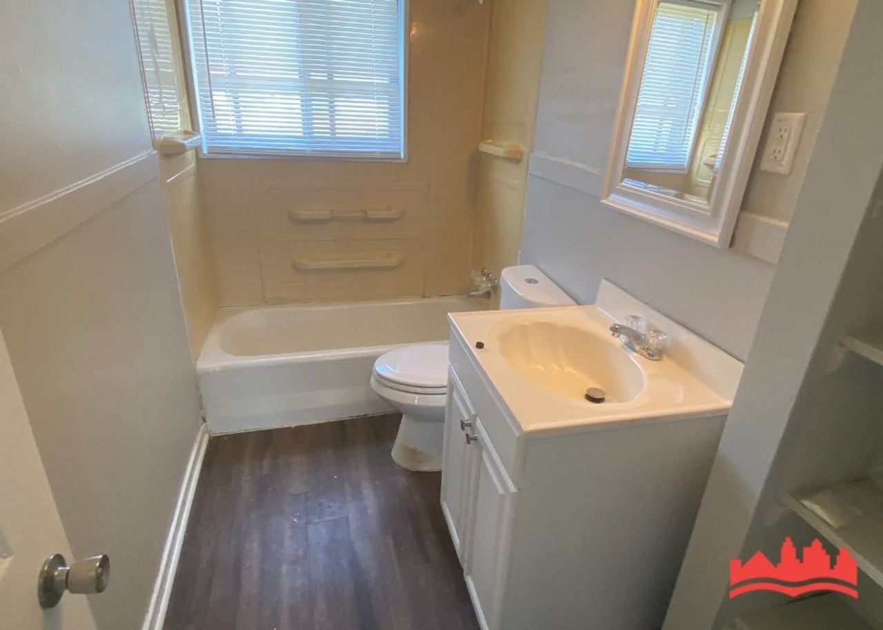 220 Elder Road - Photo 6 of 11