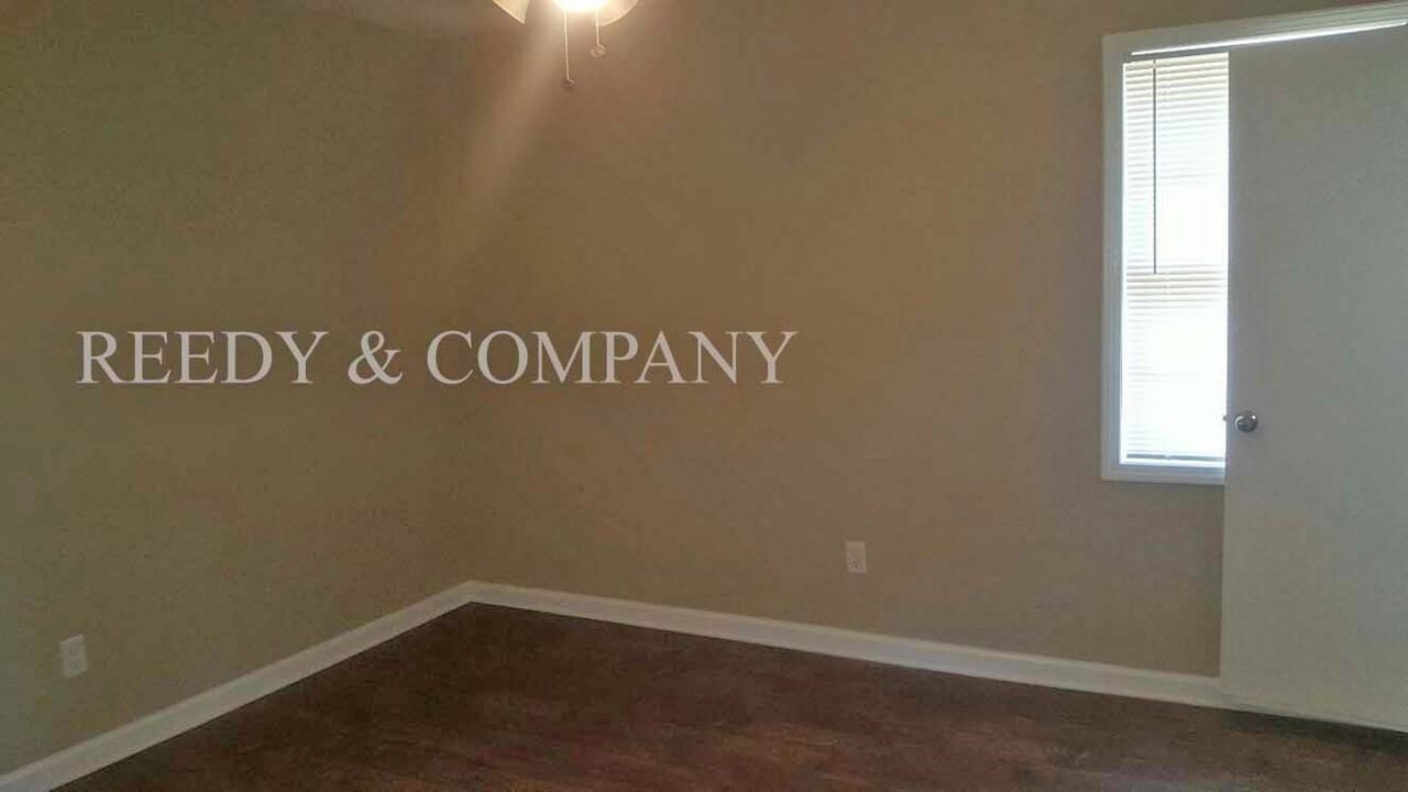 4225 Arrowhead Road - Photo 6 of 14