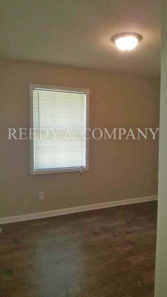 4225 Arrowhead Road - Photo 7 of 14