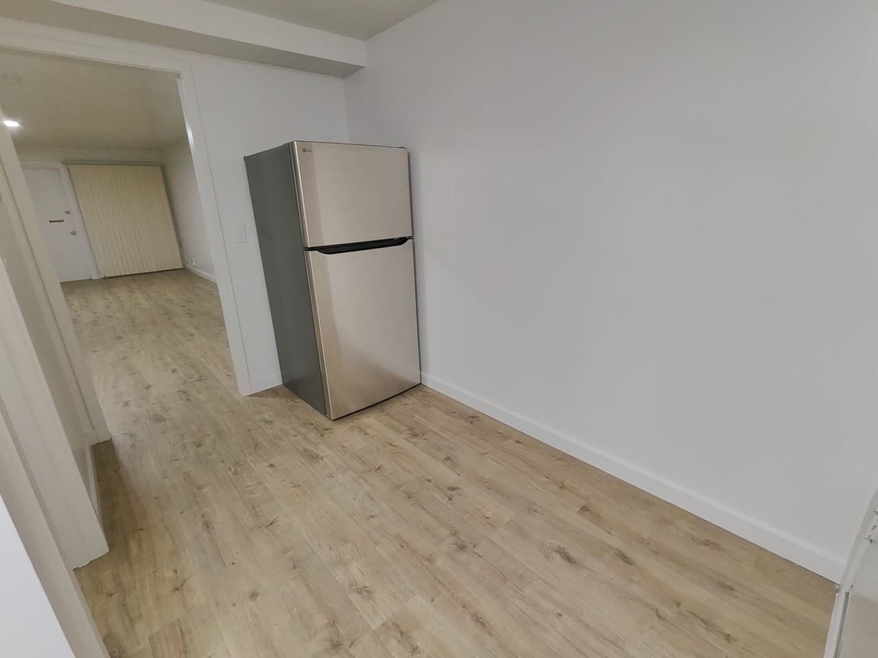 320 S 700 E - Photo 3 of 16